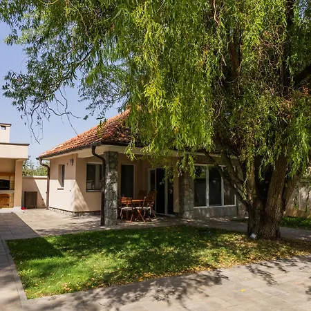 Vikendica Aleksandrovic Jezevac * Topola